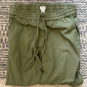 Drawstring linen pants in olive green